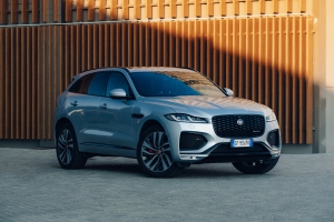 Jaguar F-Pace plug-in P400e